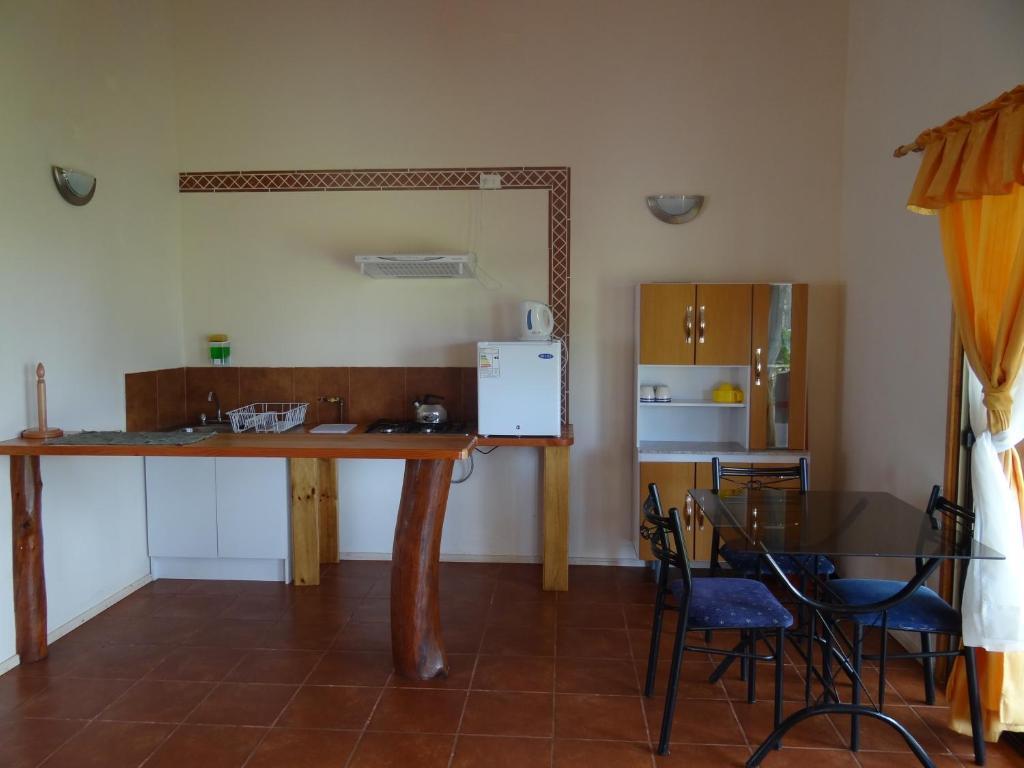 Cabañas Rapa Nui Orito Hanga Roa Habitación foto